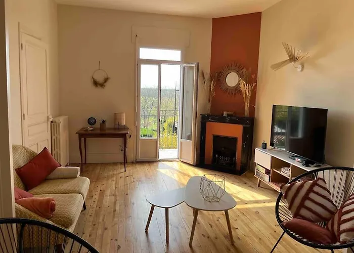 Дом отдыха Maison Avec Jardin 5 Min Vichy 5 Min Voie Verte Abrest